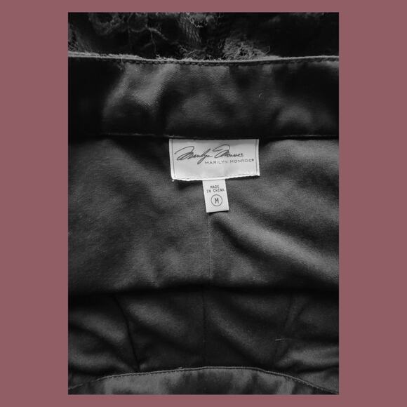 Marilyn Monroe Brand Black Lace "Some Like It Hot" Skort , Size Medium - Picture 4 of 6